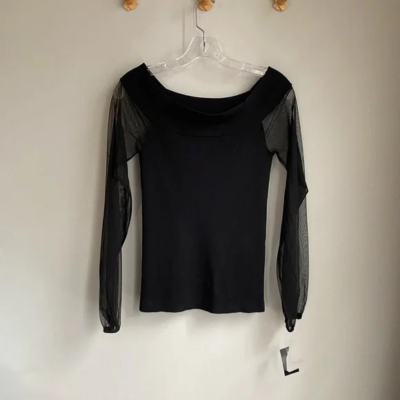 New off the shoulder sheer sleeve fitted black top - Picture 7 of 8